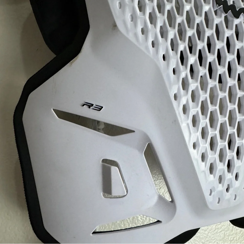 Fox Racing R3 Stone Shield Chest L/XL - Picture 2 of 8